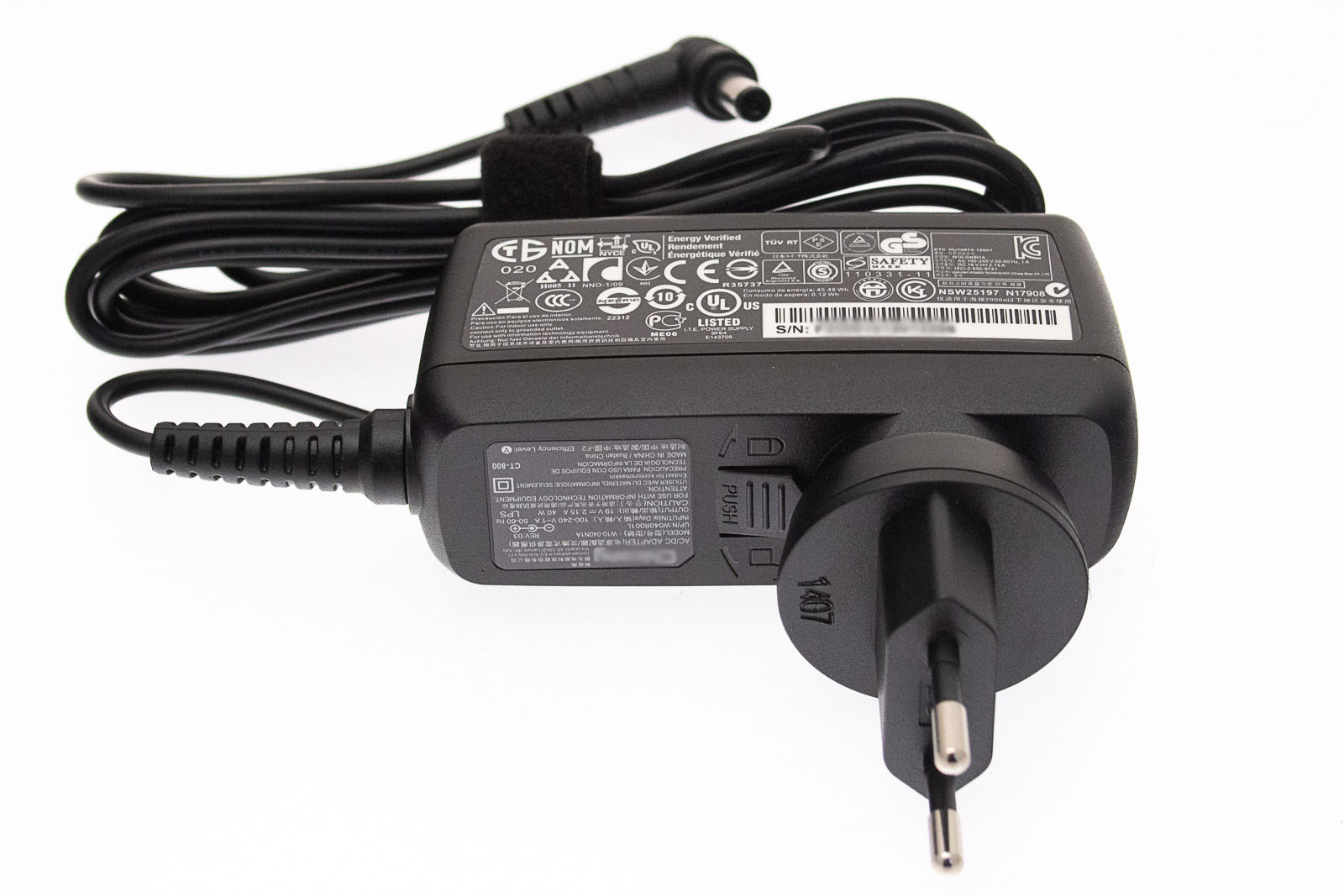 Acer Netzteil / Ladegerät 19V / 2,15A / 40W mit Netzstecker EU Aspire ES1-111M Serie (Original) Acer Netzteil / Ladegerät 19V / 2,15A / 40W mit Netzstecker EU Aspire ES1-111M Serie (Original)