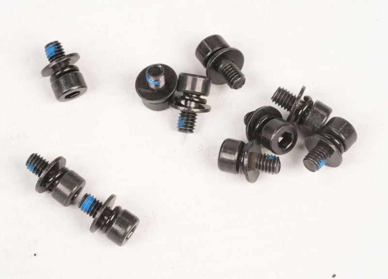 SEGWAY ZYLINDERSCHRAUBEN MIT INNENSECHSKANT AUS KOHLENSTOFFSTAHL MIT FEDERSCHEIBEN UND  GT1 D (Original)