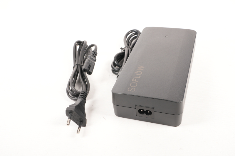 3M™ Batterieladegerät für Batterie PF-630, PF-641E | 3M Deutschland 3M™ Batterieladegerät für Batterie PF-630, PF-641E | 3M Deutschland