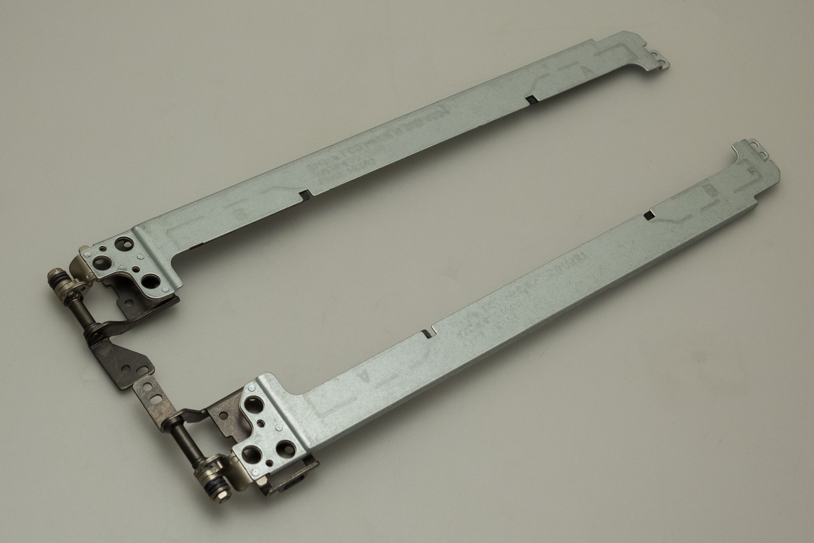Acer Displayscharnier / Hinge LCD Aspire Nitro 5 AN517-51 Serie (Original) Acer Displayscharnier / Hinge LCD Aspire Nitro 5 AN517-51 Serie (Original)