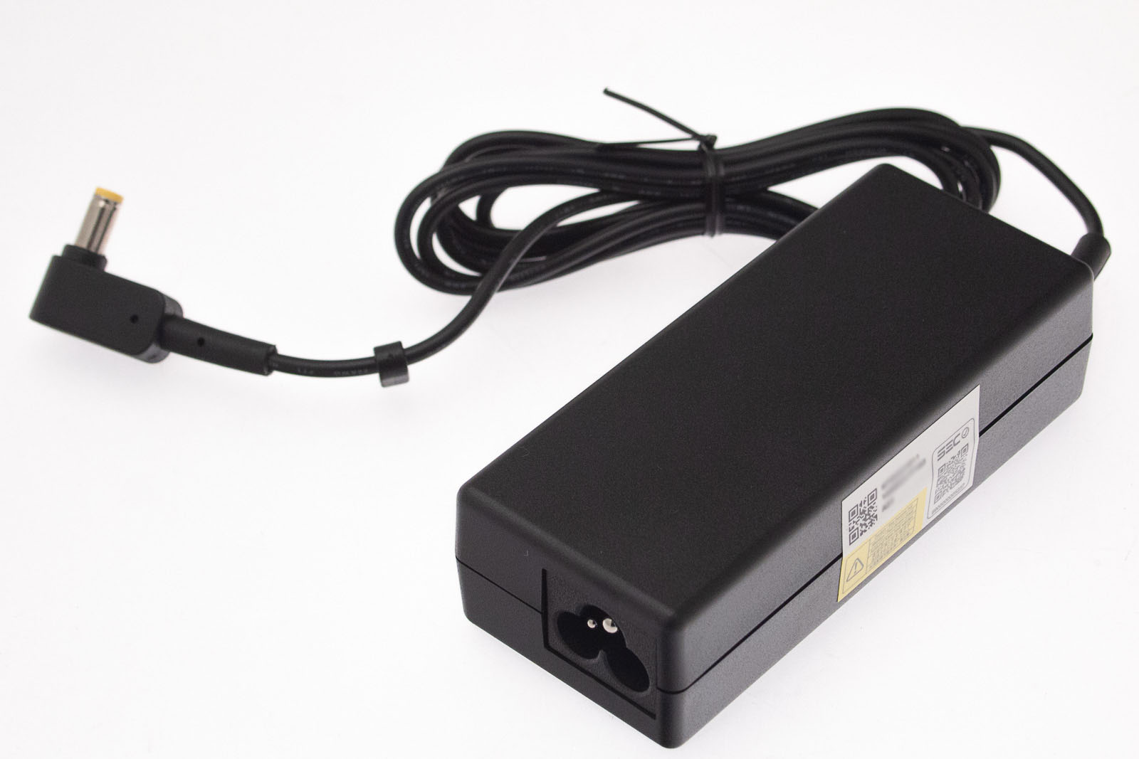 Acer Netzteil / Ladegerät 19V / 3,42A / 65W mit Netzkabel EU Aspire 3660 Serie (Original) Acer Netzteil / Ladegerät 19V / 3,42A / 65W mit Netzkabel EU Aspire 3660 Serie (Original)