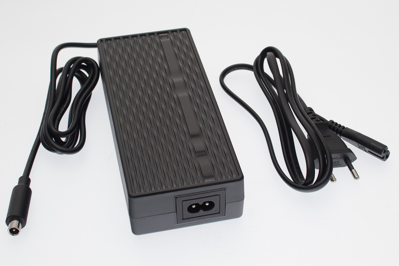 Acer eScooter Predator Series 5 PES025 Netzteil / Ladegerät 100-240V/42V (Original)