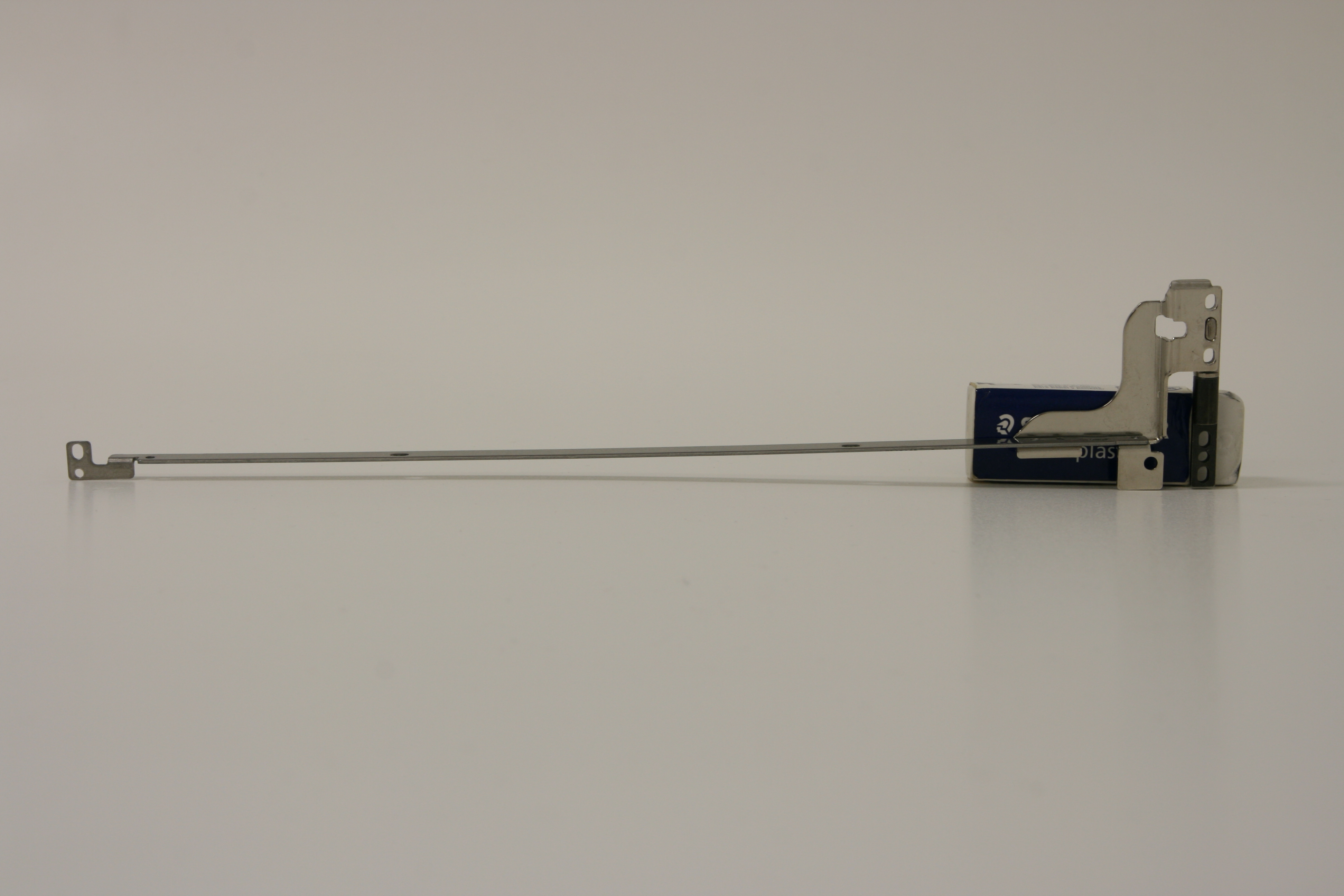 Acer Displayscharnier mit Halterung / Hinge with Bracket left Aspire 5000 Serie (Original) Acer Displayscharnier mit Halterung / Hinge with Bracket left Aspire 5000 Serie (Original)