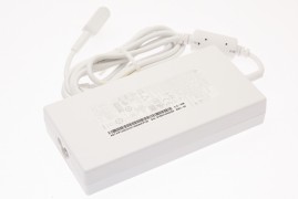 Acer Netzteil / Ladegerät weiß 19,5V / 6,92A / 135W Veriton N4660G Serie (Original)